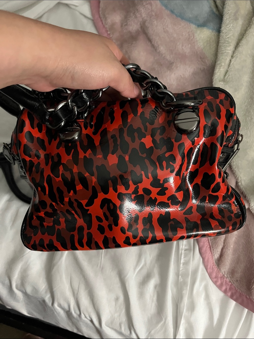 Betsey Johnson Red and Black Leopard-Print Chain Shoulder Bag - Picture 2 of 3